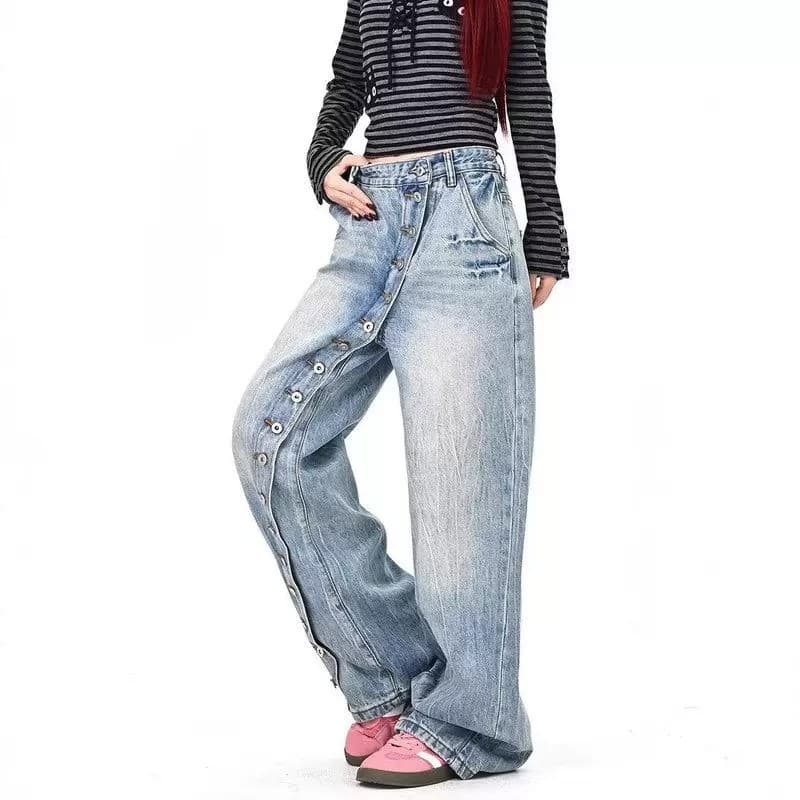 American Vintage Washed Relaxed Straight-Leg Jeans for Women, Y2K Design with Diagonal Button Fly and Floor-Length Hem