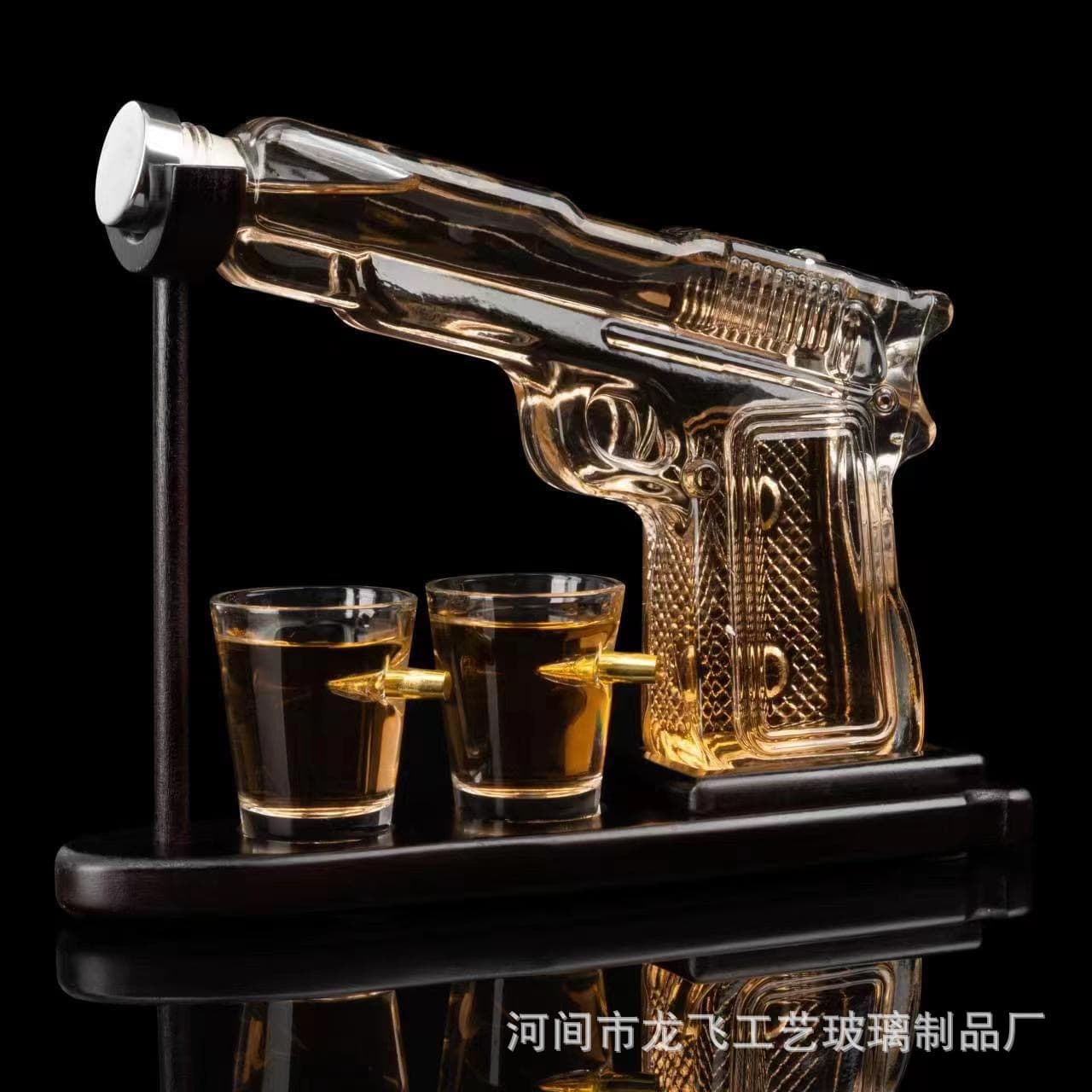 Manufacturer sells glass wine bottles, pistol-shaped special-shaped glass bottles, high borosilicate process sober wine empty wine bottles