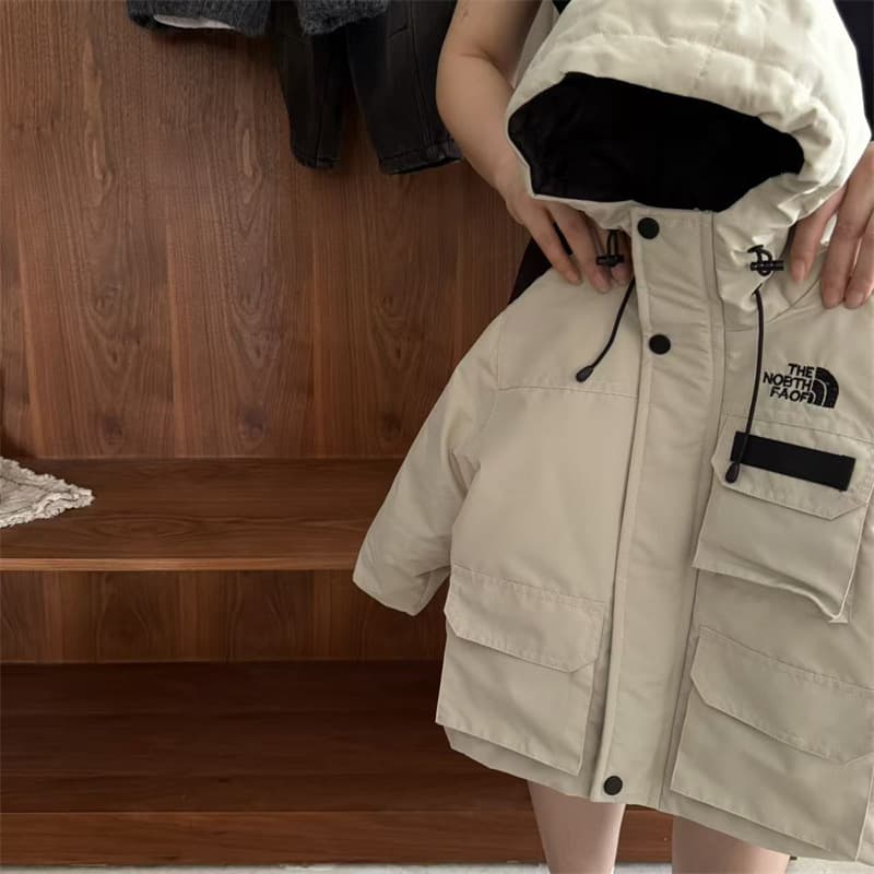 Children's down jacket 2025 squinting winter new products boys and girls hooded workwear down jacket baby embroidered jacket
