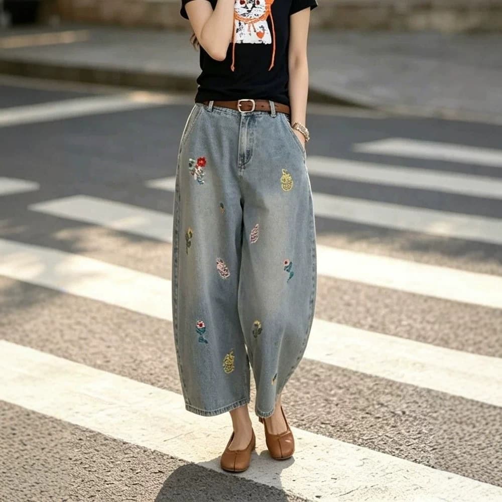 Floral Embroidered Artistic Jeans for Women 2026 Spring Summer Autumn High-Waist Loose Fitting Cropped Pants with Draping Curved Leg
