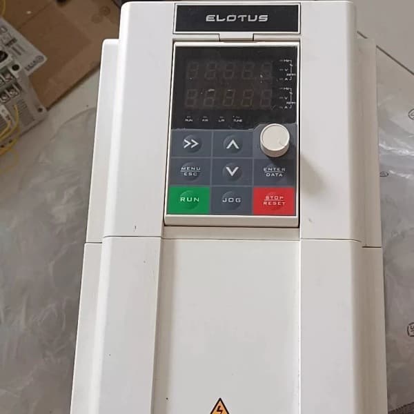 Disassembled Zhongyu Donglian Inverter DL200-4T-5R5G/7R5P-.