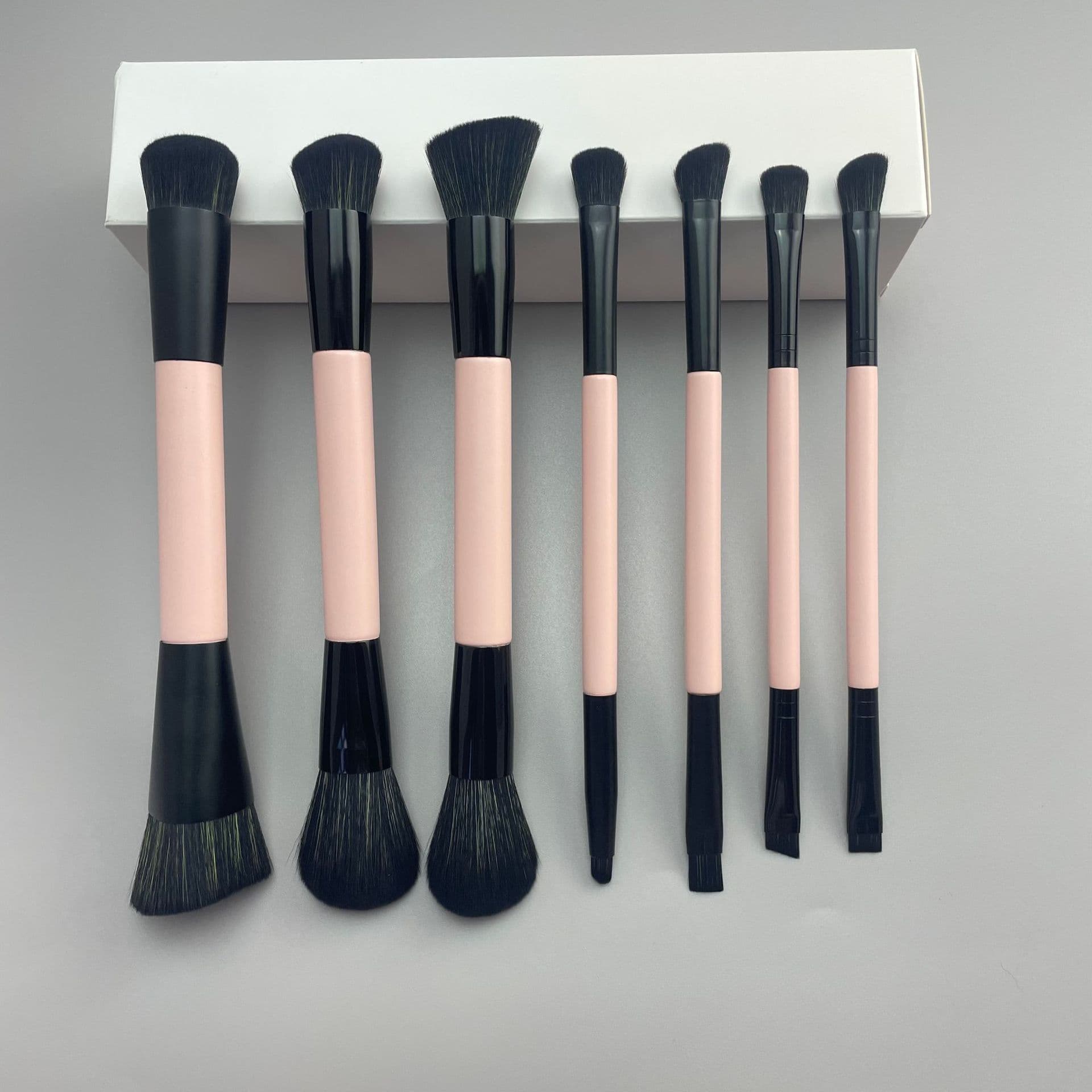 BLY Multifunctional Blush Brush Beauty Tool Brush Portable Pink Double-Headed Makeup Brush Set 7 Pieces