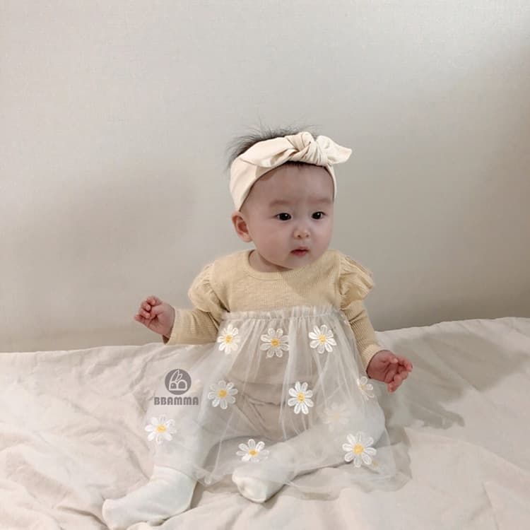 Off code clearance 3 Spring and Autumn Korean version new high waist chrysanthemum girls one-piece dress female baby bag baby