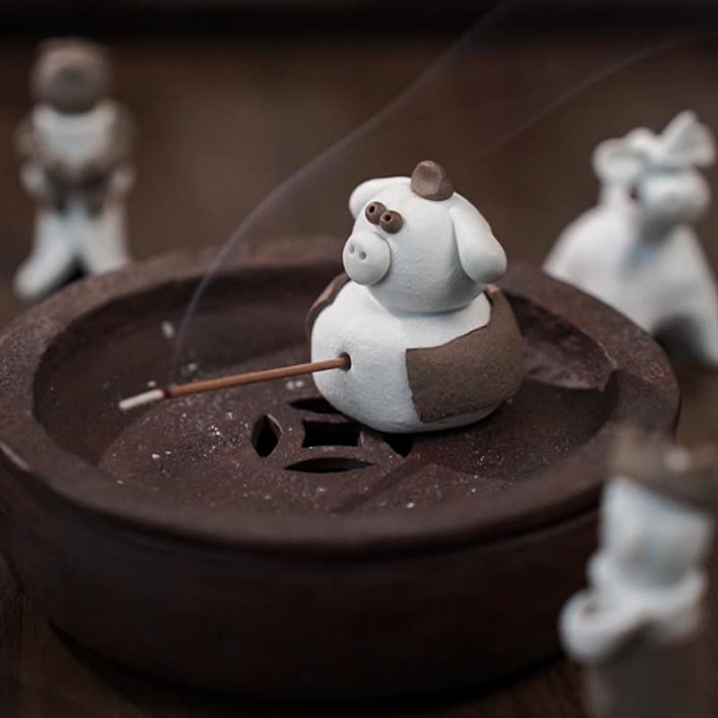 Journey to the West Mini Tea Pet Set, Jingdezhen Pure Hand-pinched Animal Stall Ceramic Decorations with Wukong