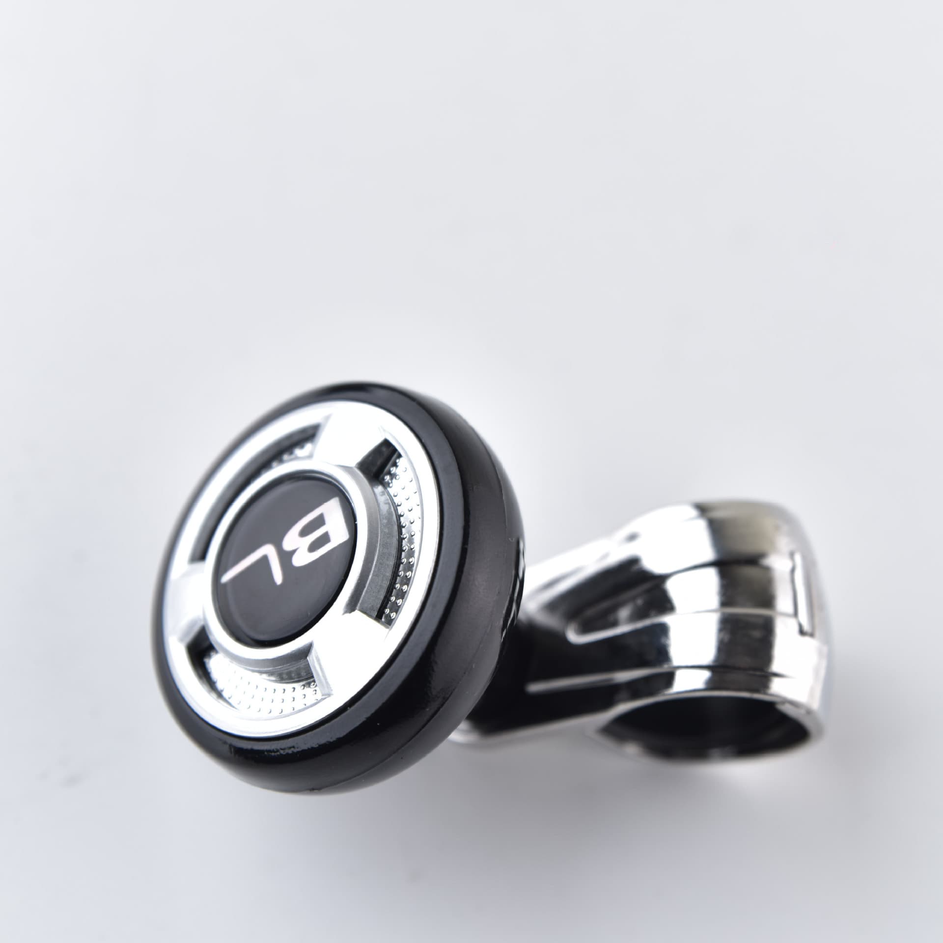IPOP car steering wheel knob, metal steering wheel spinner for universal steering assist, effort-saving knob