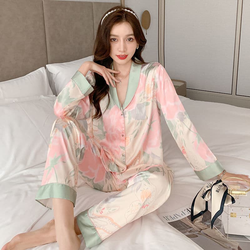 Pajamas for women spring and summer thin silk sweet 2024 new internet celebrity hot style can be worn outside home clothes set