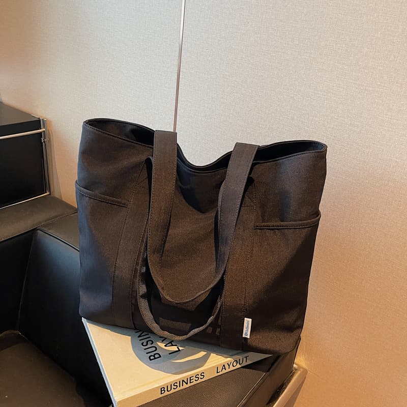 2026 large-capacity nylon tote bag, casual and versatile canvas bag, student class shoulder bag, daily commuting bag