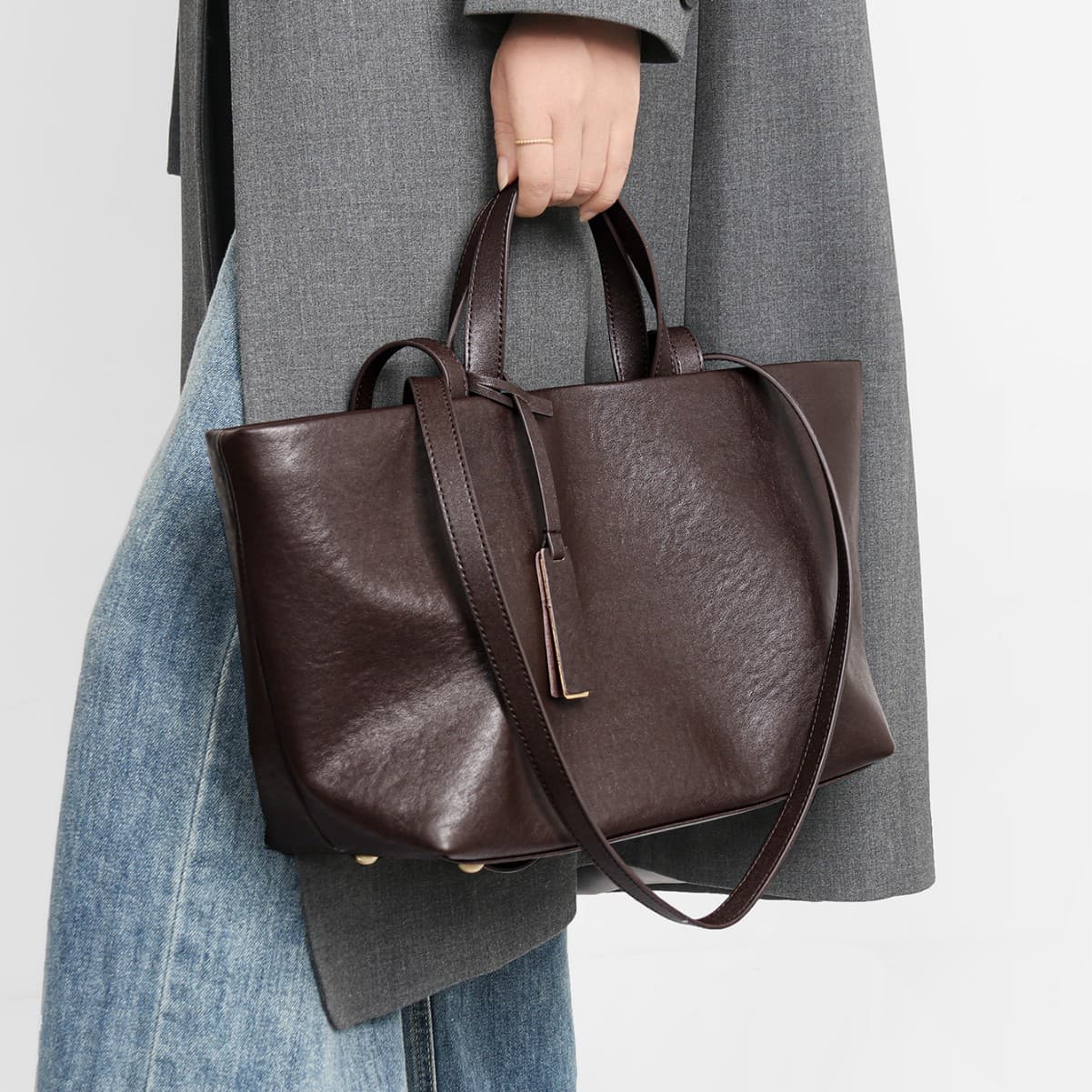 2026 New Genuine Leather Women's Shoulder Bag, Cowhide Tote, Niche Crossbody Vintage Soft Leather Large Capacity Bag