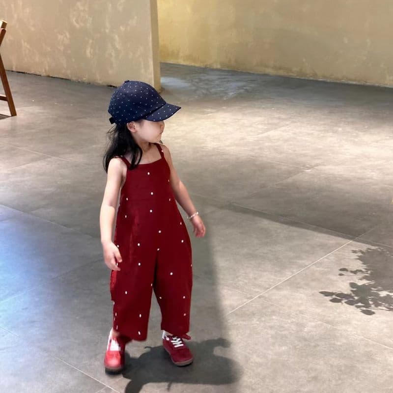 Children's pants 2025 spring, summer and autumn new style girls' cute polka dot suspender jumpsuit baby overalls Korean version cotton