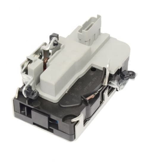9135.R9 9136.S7 9137.E5 9138.J0 Suitable for Peugeot 206 middle door lock