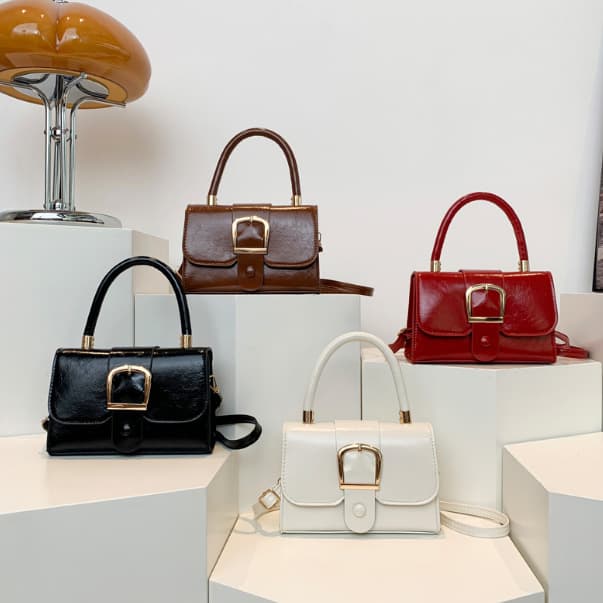 2025 New Women's Simple Retro Trendy Foreign Style Beautiful Handheld Oil Leather Personalized One-Shoulder Cross-Body Small Square Bag