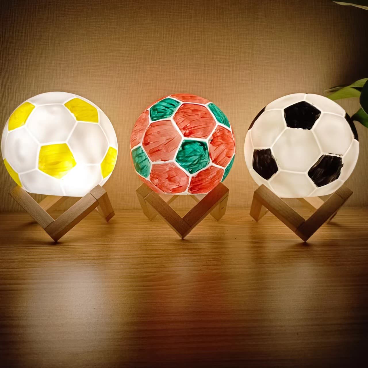Cross-border Creative DIY World Cup Football Night Light, Graffiti Hand-Painted Planet Lamp, Children's Toy Wholesale