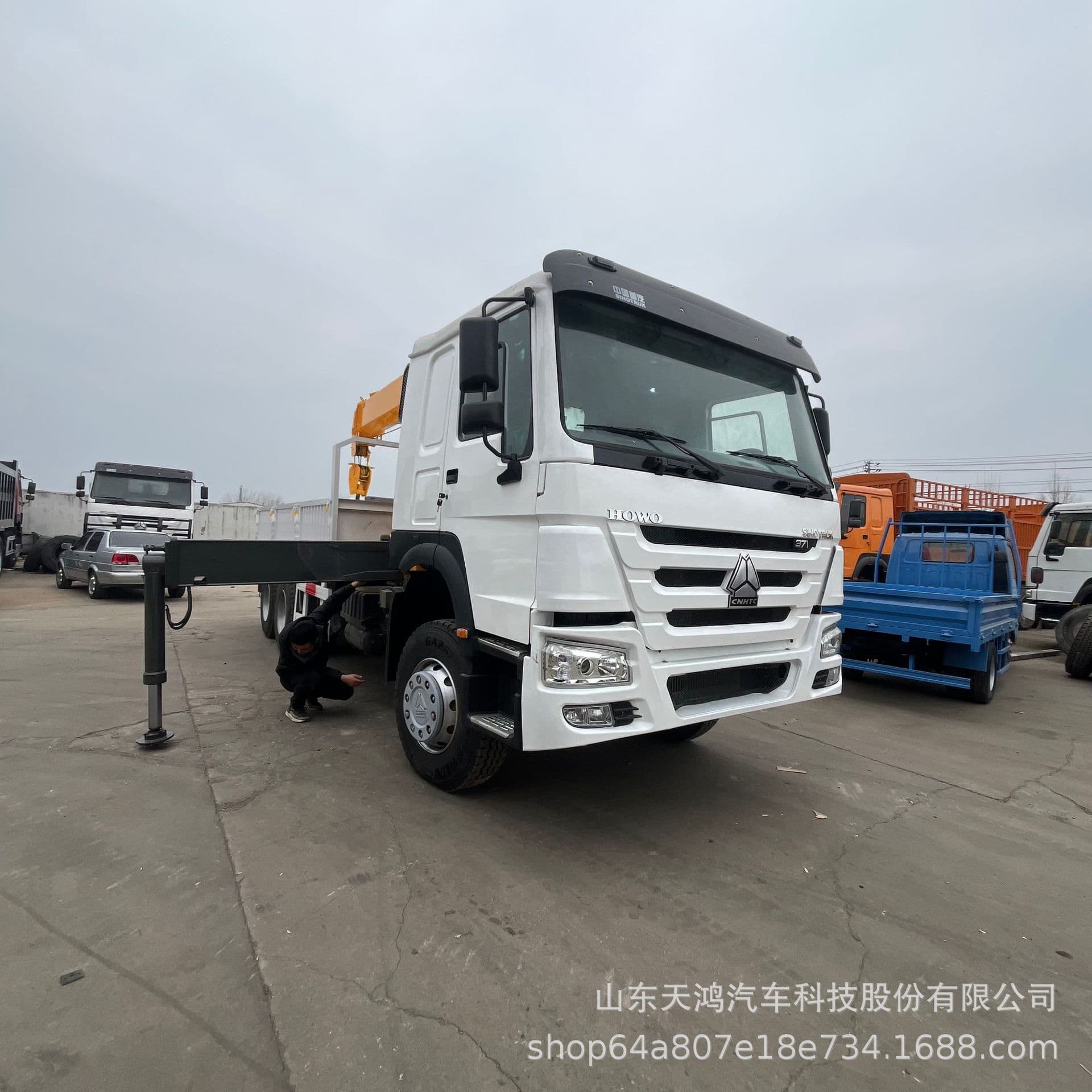 Overseas Supply of Sinotruk Howo 6X4 Truck Crane - 12-Ton Truck Crane Engineering Truck
