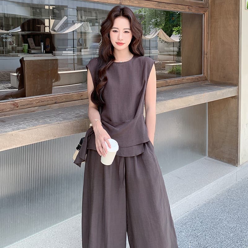 Brown Vintage Old Money Style Casual Outfit Set for Women 2026 Summer New Sleeveless Top Wide-Leg Pants Two-Piece Set