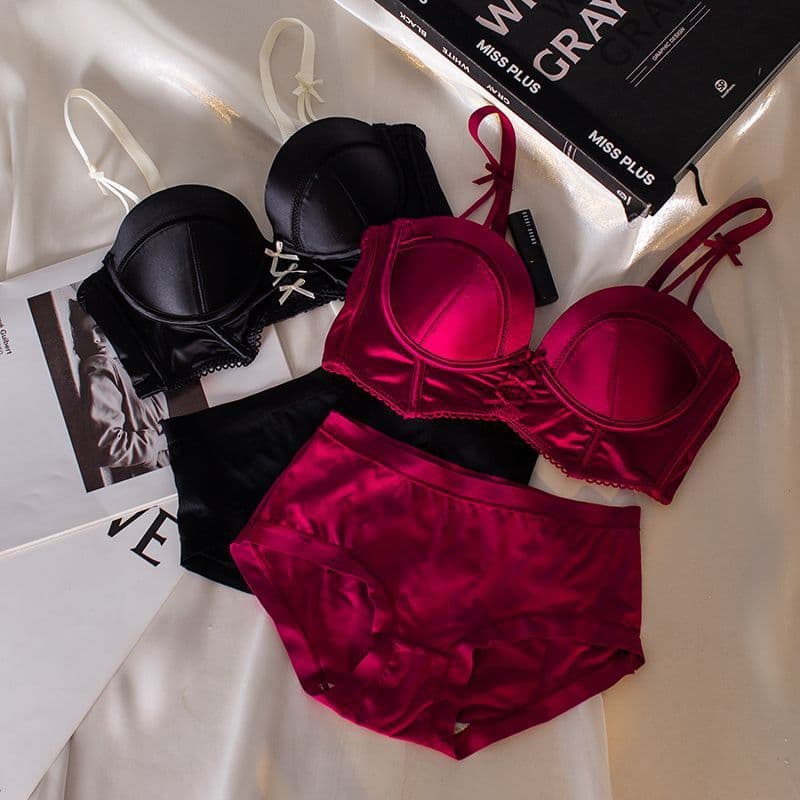 New Bride Wedding Red Lingerie Set for Women, Sexy Pure Desire Small Bust Push-up Wireless Bra