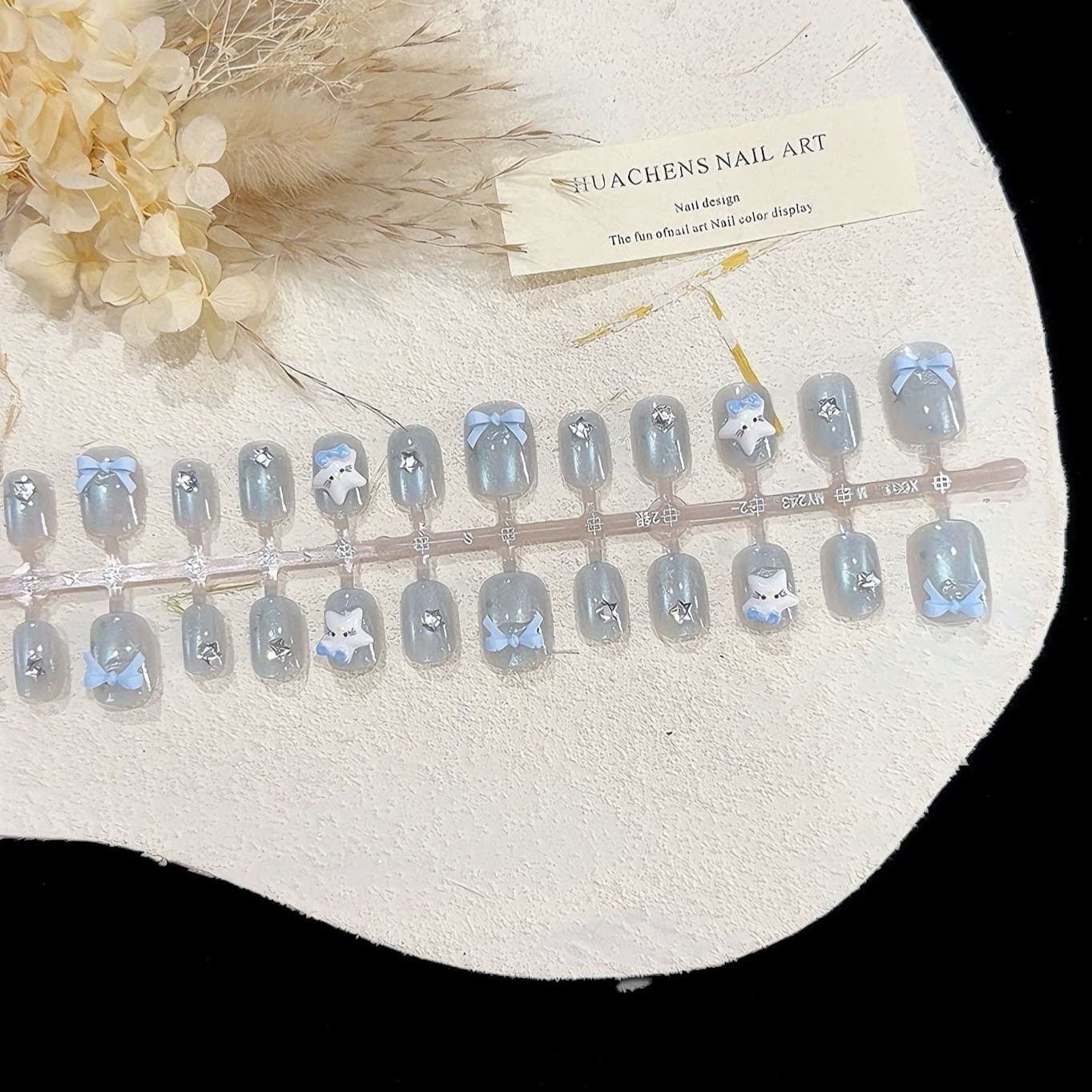 [Star Sea] Icy Blue Small Fresh Wearable Nails Glass Beads Cat's Eye Blue Short Beauty Patches 30 Wholesale