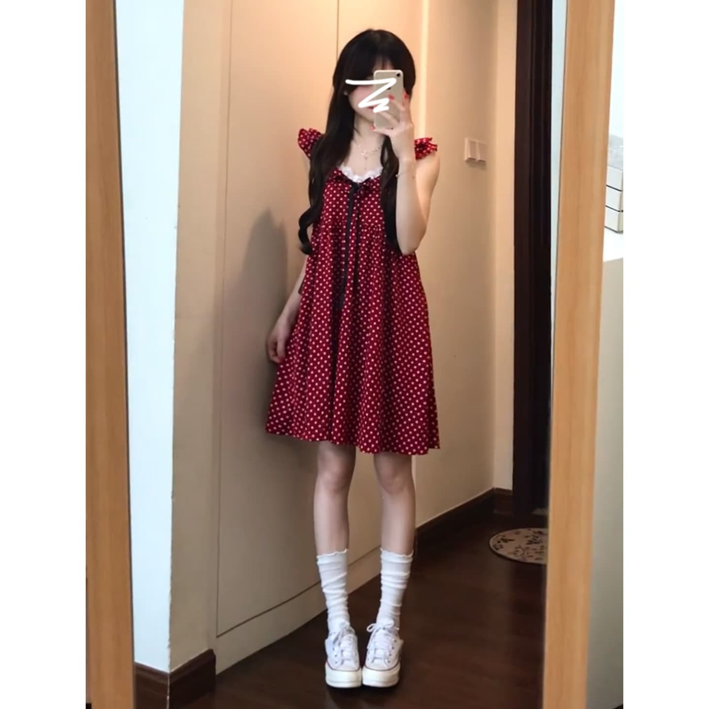 French style small flying sleeves red polka dot dress for women summer 2026 new style super nice and beautiful small skirt casual
