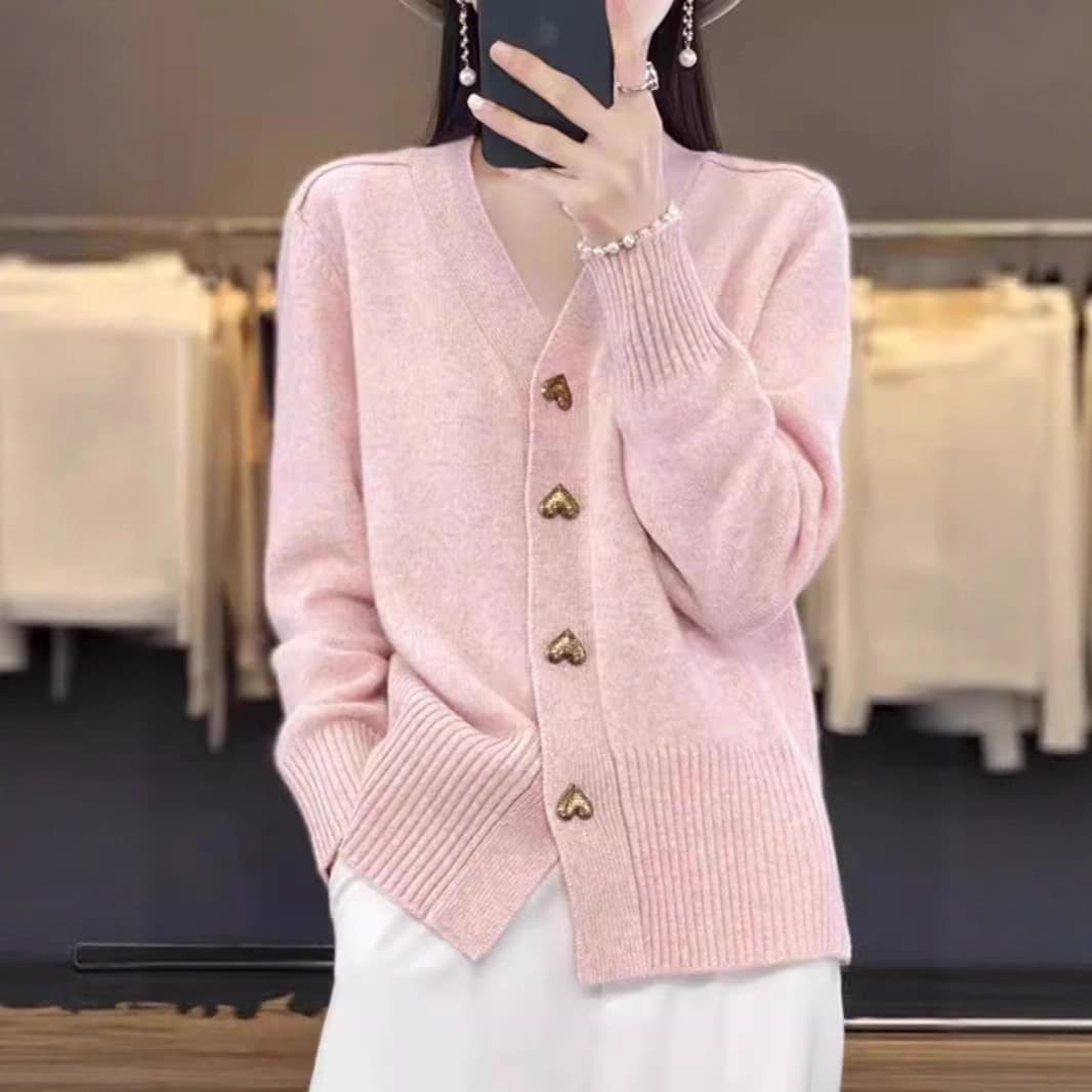 Love button V-neck cardigan 2025 autumn and winter new solid color lazy sweater with long sleeves and loose women's sweater