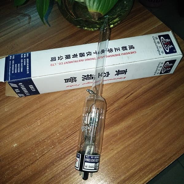 Zhenghua Brand Vacuum Gauge Tube Milligram ZJ-27 Vacuum Measuring Instrument Manufacturer Production