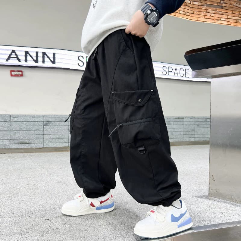 Boys' Pants Spring Autumn 2026 New Children's Cargo Pants Middle and Older Kids Casual Straight Leg Pants Boys Loose Long Pants Trendy