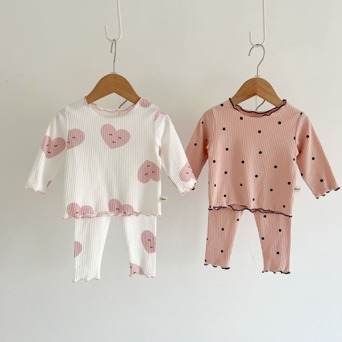Girls' Loungewear Fall New Arrival Toddler Girls Long Sleeve Ice Silk Ribbed Pajama Two-Piece Set with Ruffle Trim