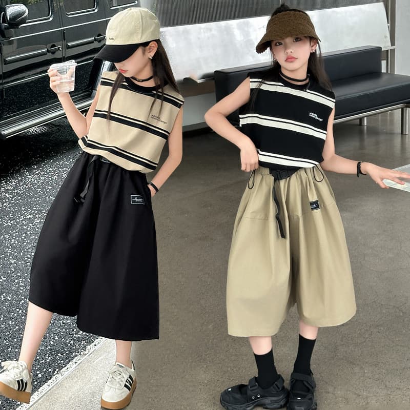 2025 New stylish two-piece summer set for girls with striped skirt and pants, casual wear for big and medium children