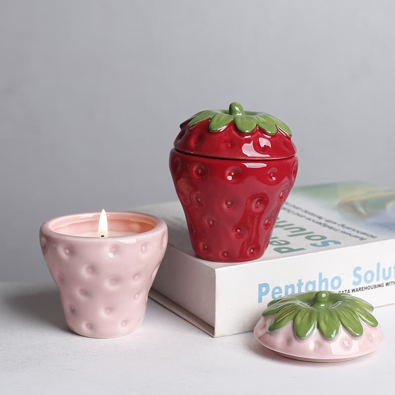 Cross-border ceramics "Happiness" strawberry creative aromatherapy candle jar soy blue container plant aromatherapy candle holder