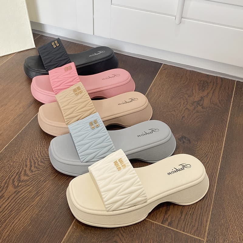 Cross-border Hot Selling 2024 New Women's Summer Outdoor Thick Sole Anti-slip Fashion Versatile Sandals for Women Export