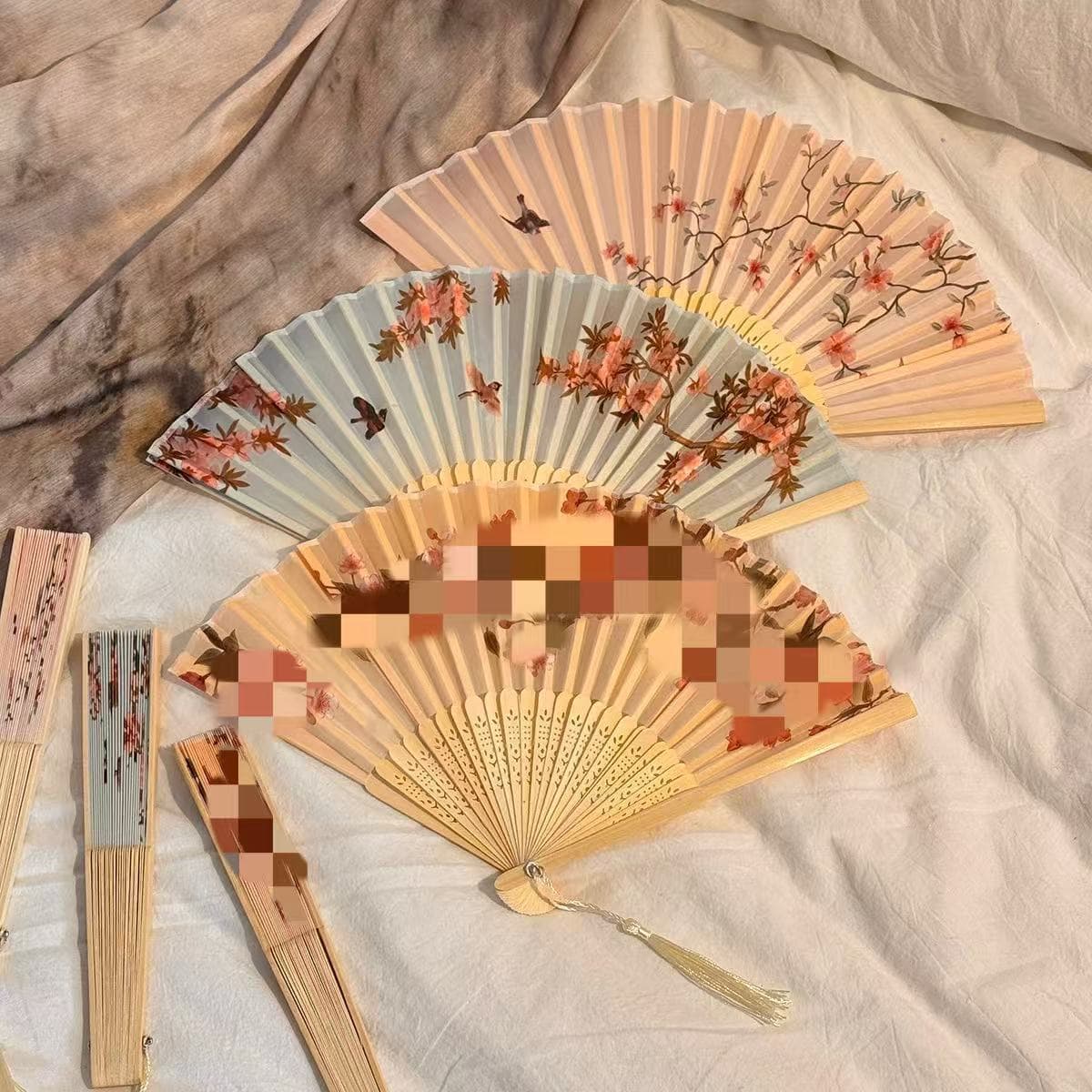 New Chinese folding fan for summer Hanfu and Qipao dance, retro Chinese-style photo prop, portable fan