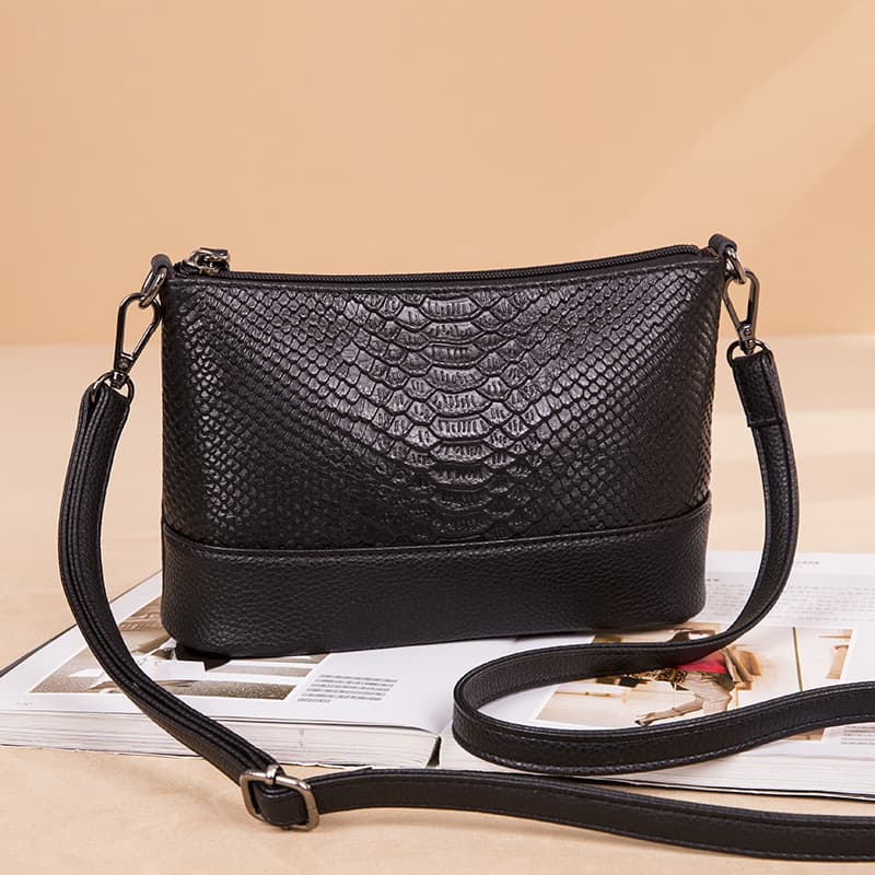 2025 New Cross-Border Women's Handbag Genuine Leather Small Square Bag Camera Bag Top Layer Cowhide Women's Shoulder Bag Versatile Crossbody Bag