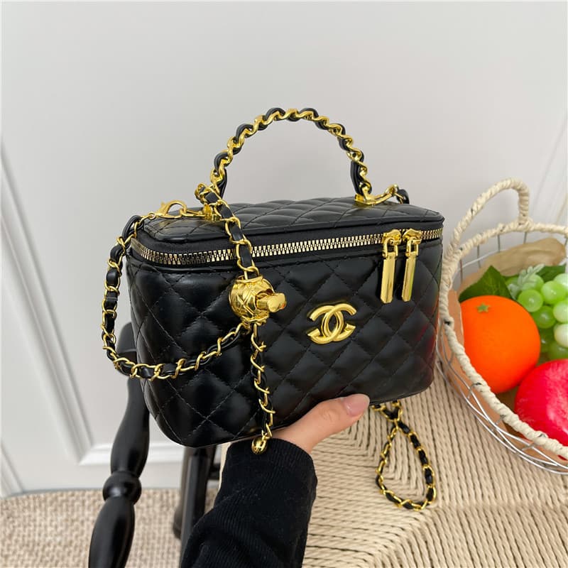 Women's New Fashion Handbag 2026 Spring/Summer Style, Chanel-Inspired Quilted Chain Bag, Korean Version Bucket Bag, Textured Crossbody Bag, Trendy