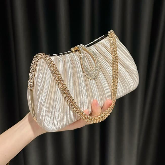 2025 New Satin Pleated Evening Bag Women Chain Banquet Bag Crossbody