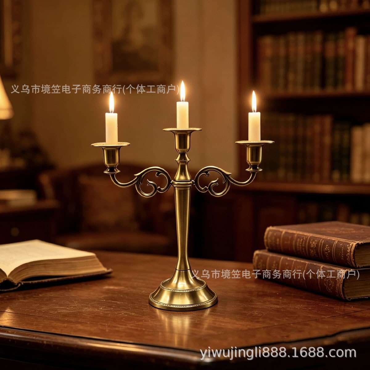 European-style wrought iron three-headed candlestick, cross-border wholesale, wedding retro candlelight dinner, hotel props, metal art ornaments.