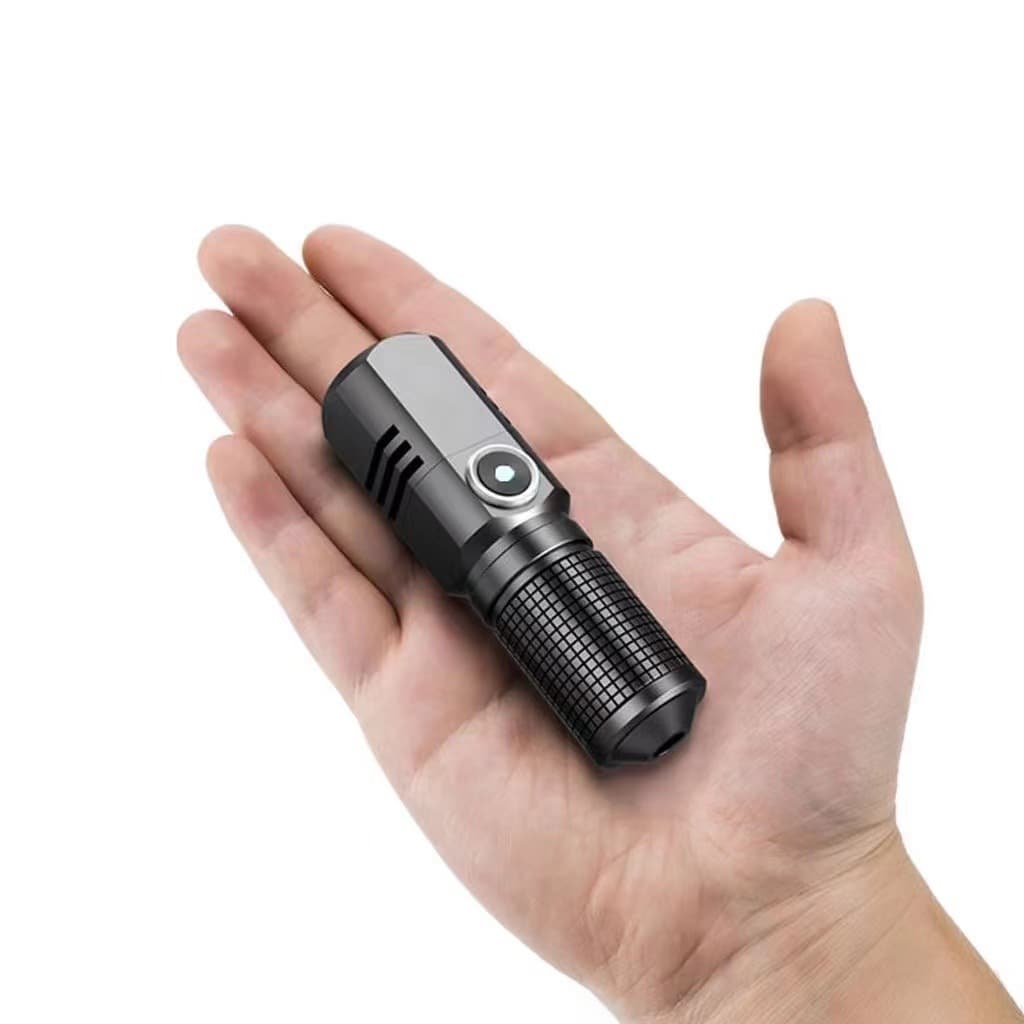 New P100 Portable Mini Rechargeable LED Outdoor Light Type-C Strong Flashlight Drop Shipping