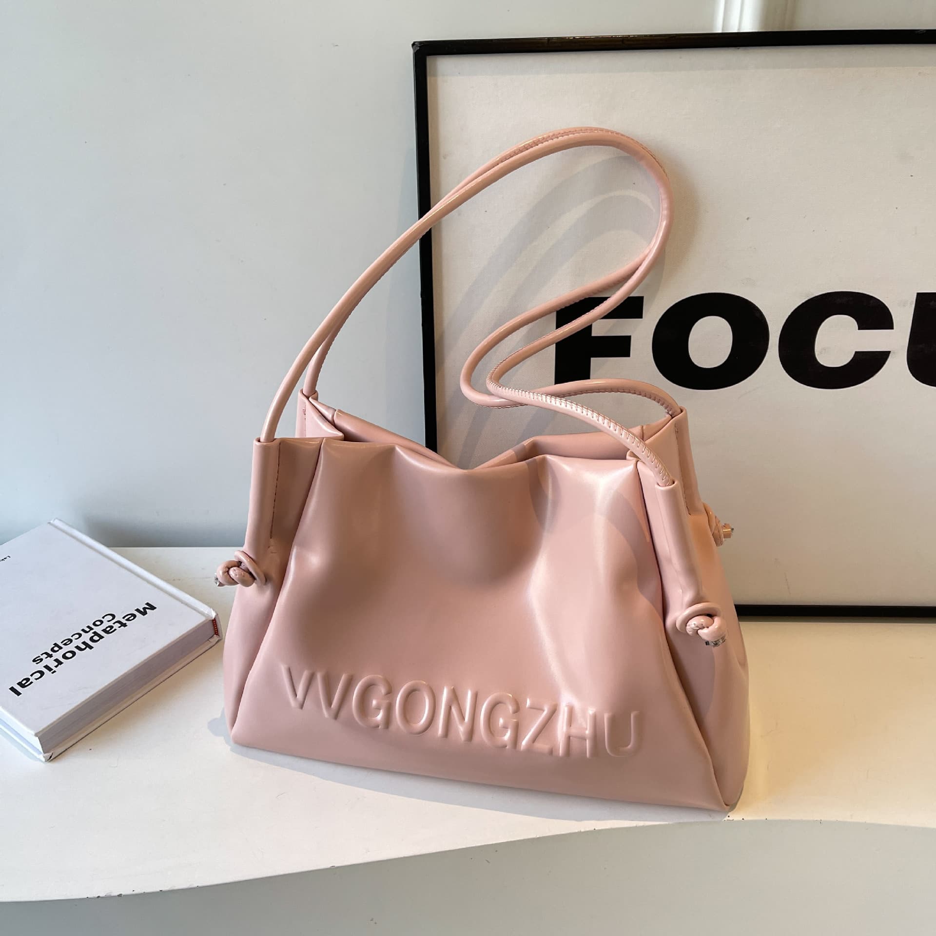 Soft Korean Style Large Capacity Shoulder Bag Versatile High-End Commuter Tote Bag 2024 Spring New Arrival