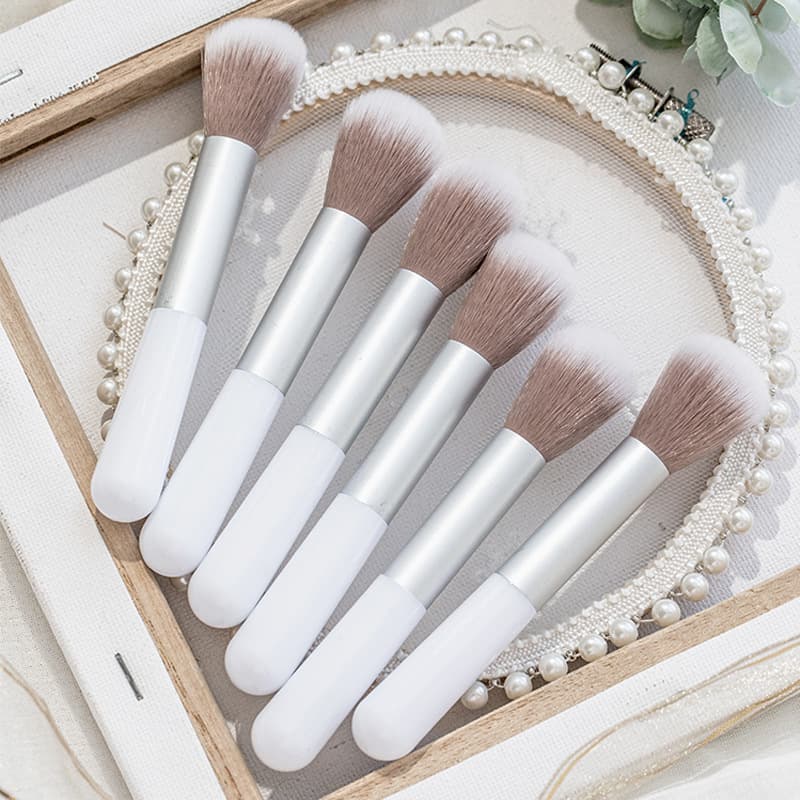 Highlight brush, blush brush, loose powder brush, powder brush, makeup brush, single concealer brush, individually packaged beauty tool