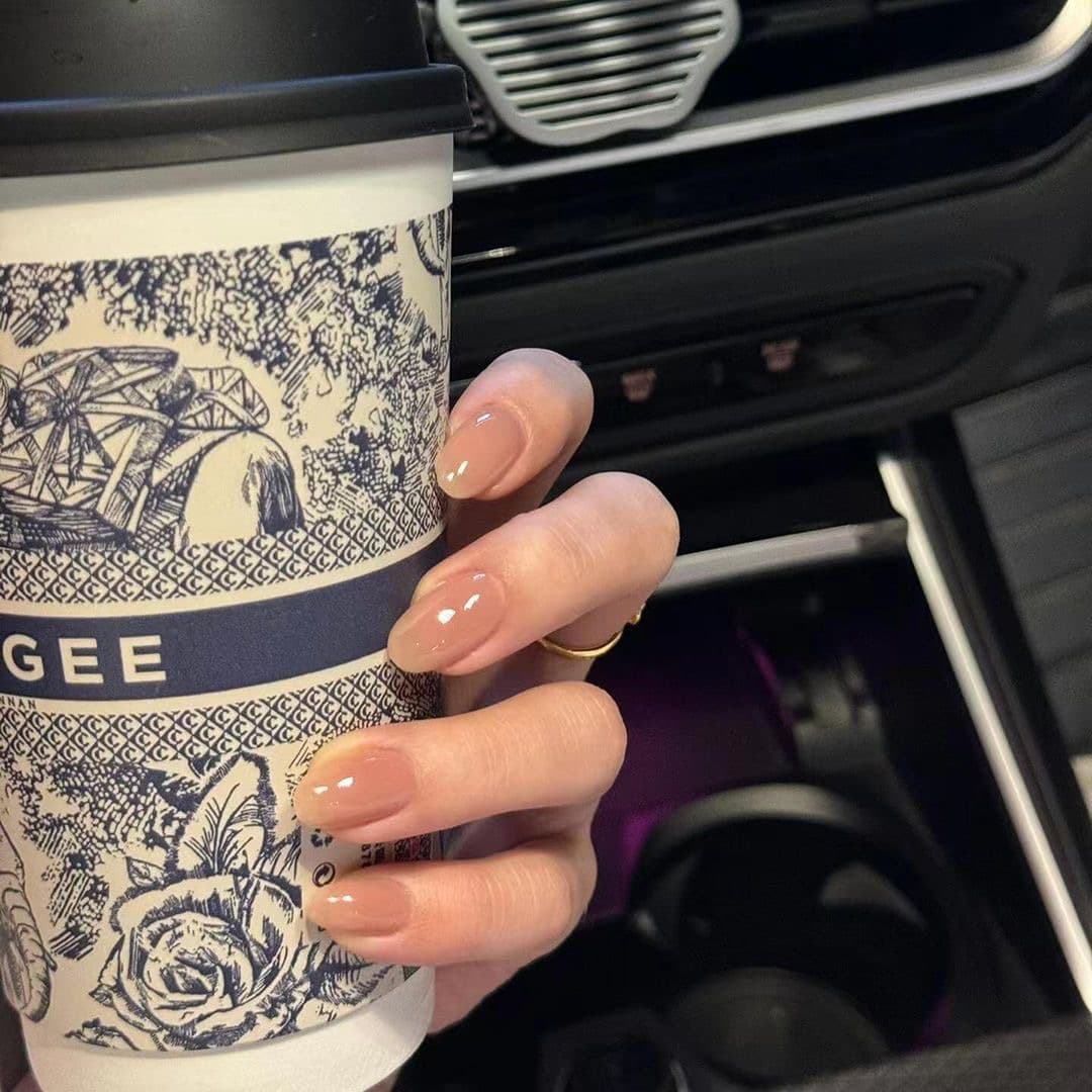 Handcrafted Wearable Nail Art Same Style as Ganlu Temple Hua Fei Face Touch Nude Color Whitening Natural Press-On Nails Solid Color