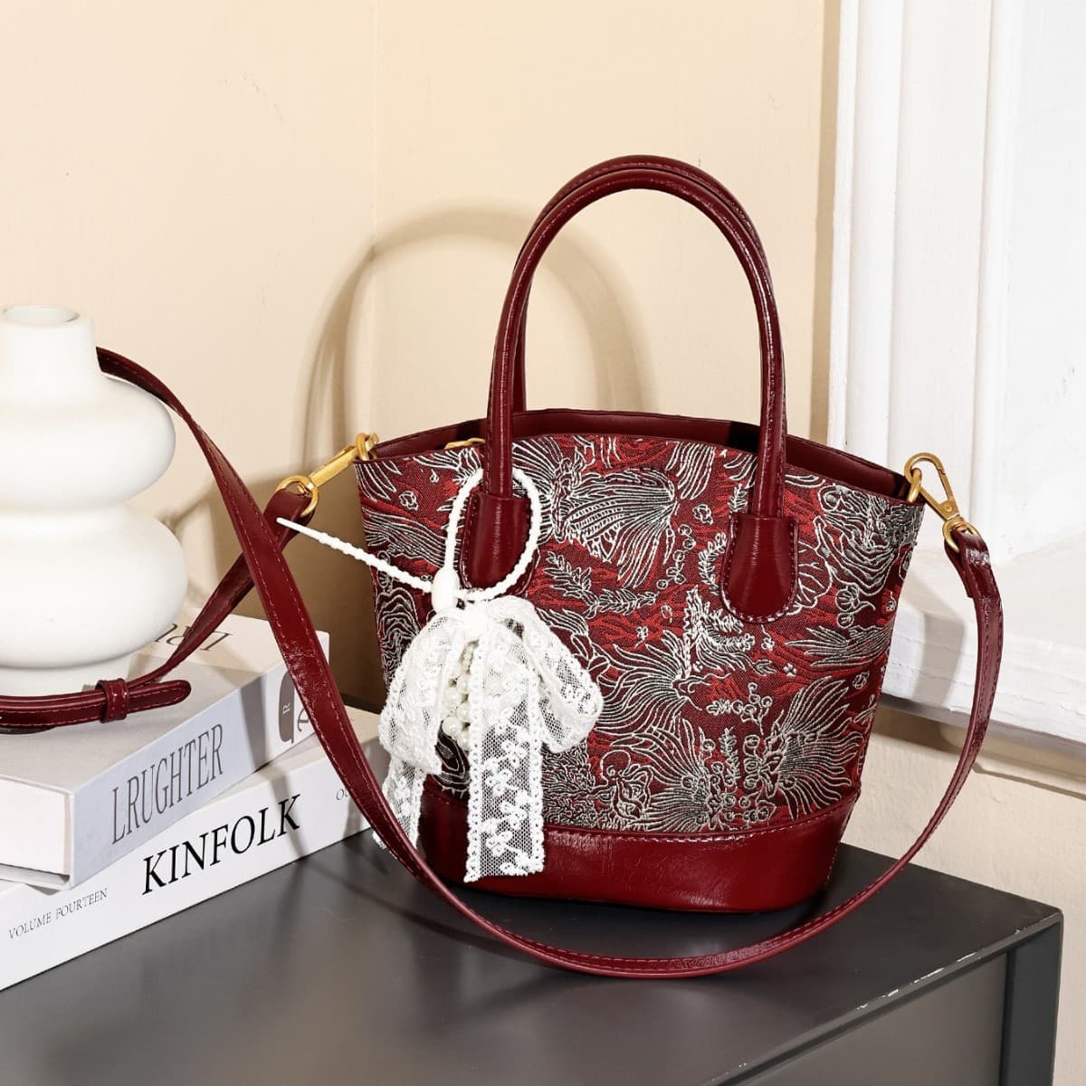 Small Bag Women Handbags 2025 New Fashion Shell Bag Embroidered Women's Crossbody Shoulder Bag for Overseas Market