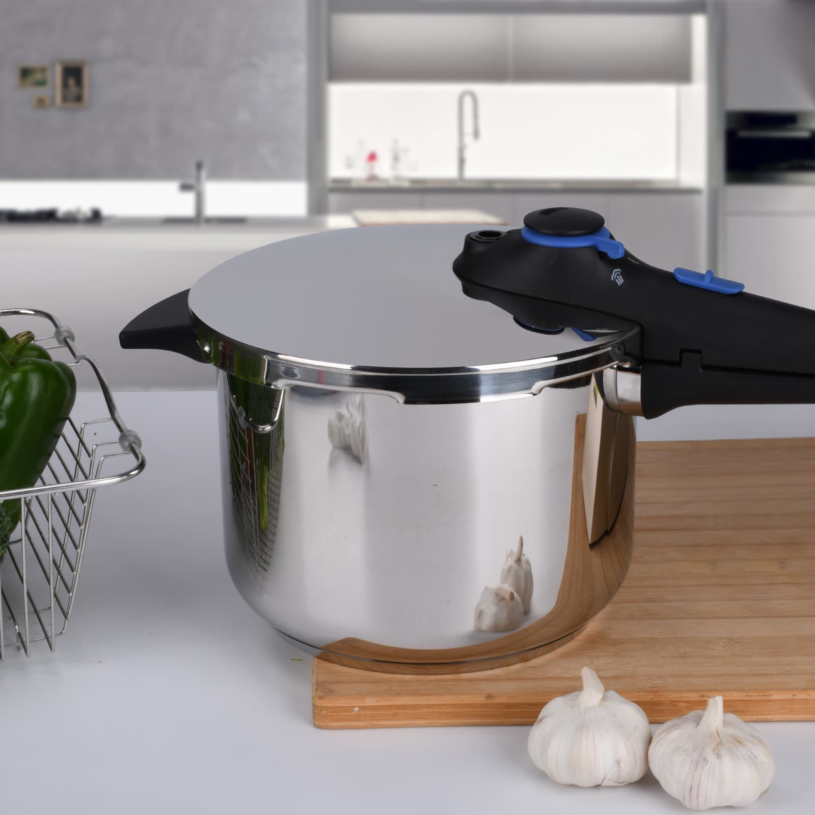 Newly Selected Pressure Cooker 304 Stainless Steel Quick Cook Pot Household Anti-Explosion Compatible with Induction Cooker and Gas Stove
