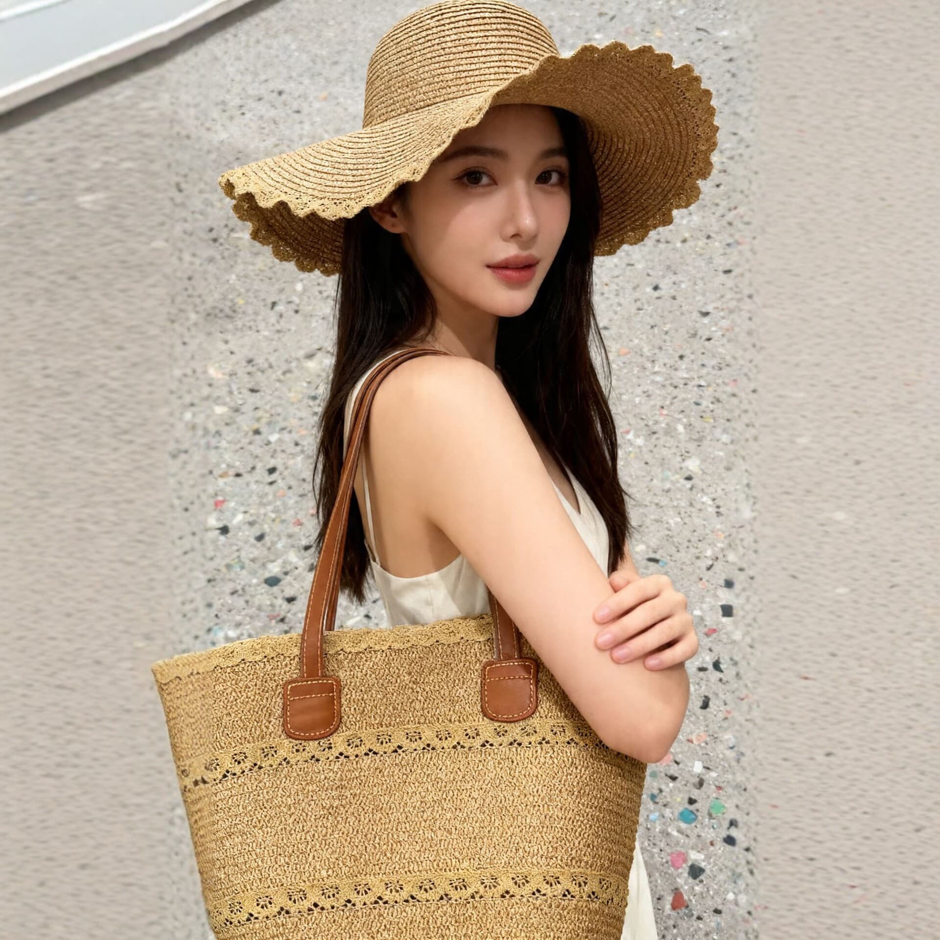 2026 New Summer Straw Woven Tote Bag for Women, Large Capacity Beach Vacation Style Shoulder Bag, Hollow Woven Bag Fashion