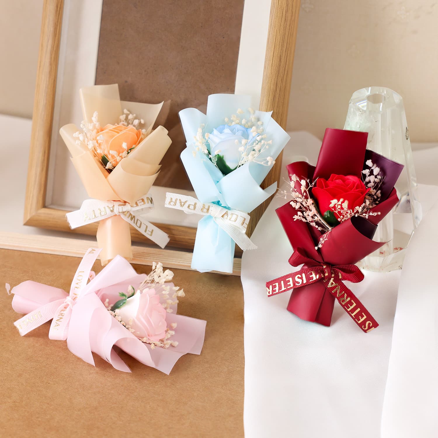 Car-mounted bouquet gift for girlfriend, best friend, mother, artificial rose soap flowers, Christmas birthday gift, cross-border