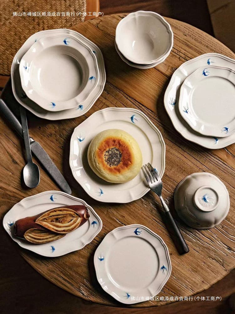 Japanese-style breakfast plate, home-use dish, fresh dessert plate, underglaze color swallow simple relief