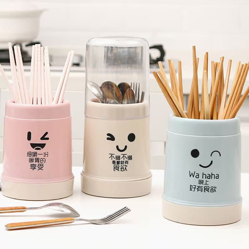 Chopstick holder with lid, dustproof chopstick cage, cute cartoon kitchen tableware and spoon storage box, drainable chopstick holder