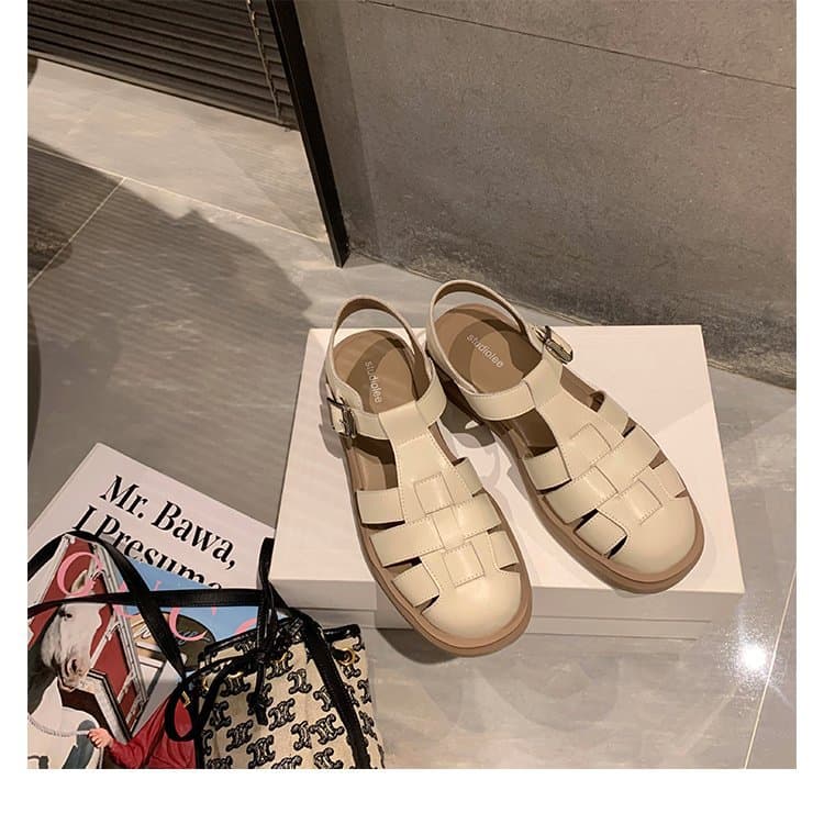 2025 Summer New Roman Sandals Vintage Woven Closed Toe Chunky Heel Thick Sole Vintage Flat Roman Sandals Women
