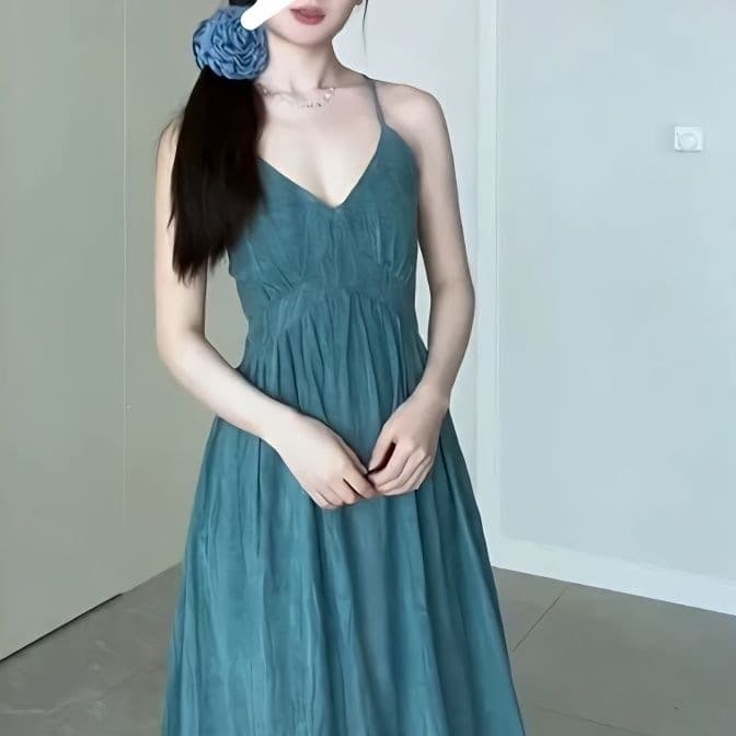 2026 Summer French New Style Spaghetti Strap Dress Premium Midi Dress Elegant Beach Vacation Waist-Cinching Maxi Dress