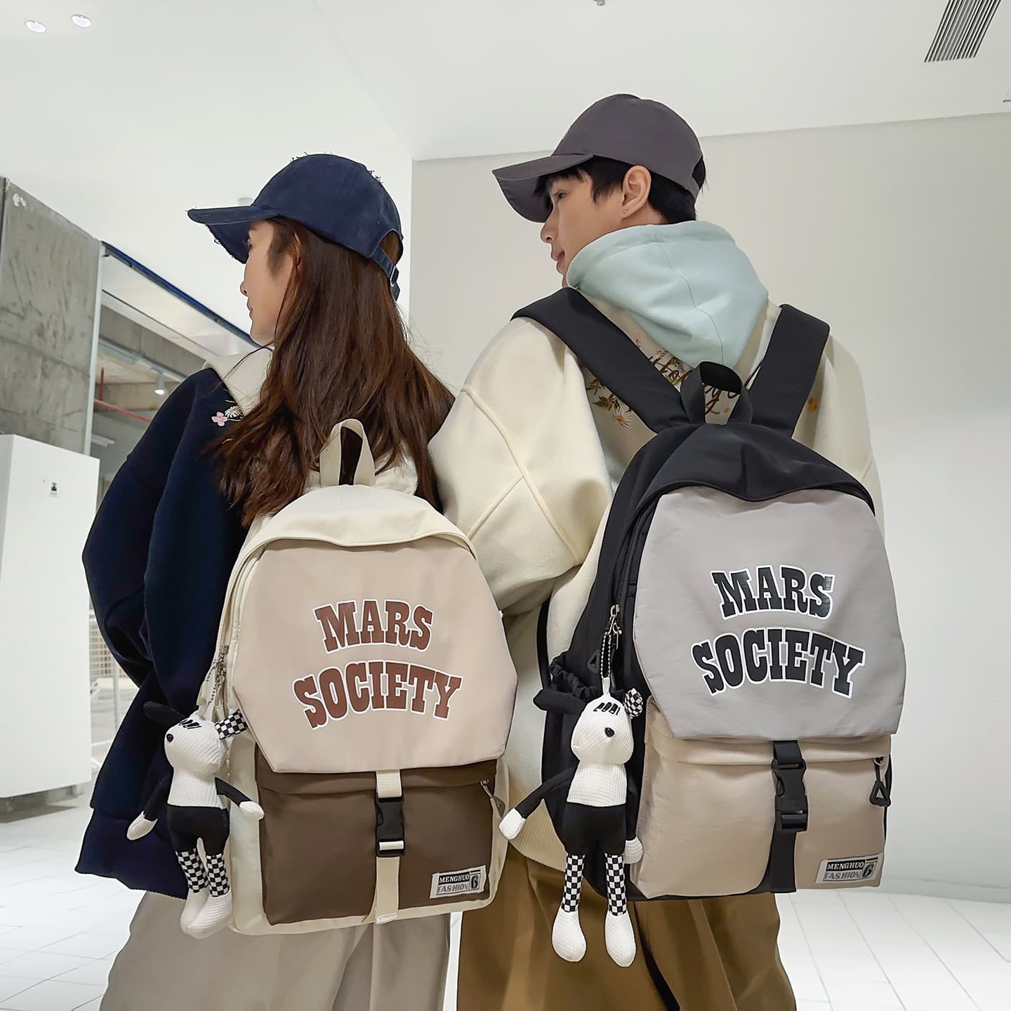 American schoolbags for men, color matching, college style, lightweight backpacks for middle and high school students, women's casual and versatile elementary school backpacks