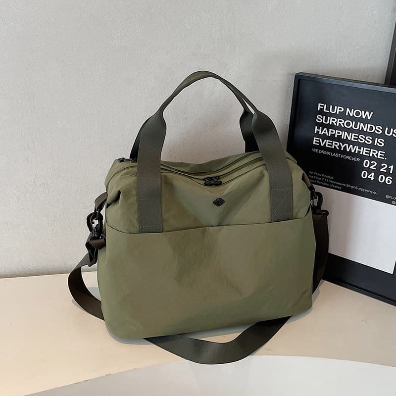 Large Capacity Stylish Lightweight Travel Bag 2026 Spring New Simple Daily Versatile Handbag Women Crossbody Bag Wholesale