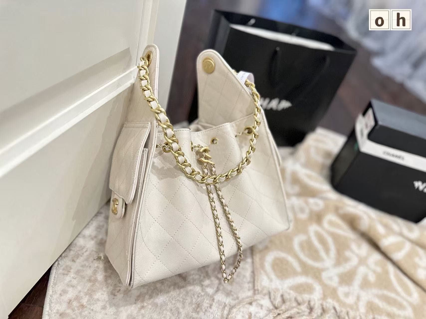 Chanel Spring/Summer New Hobo Bag Black Gold Buckle Lychee Grain Calfskin Handbag Shoulder Crossbody Motorcycle Bag