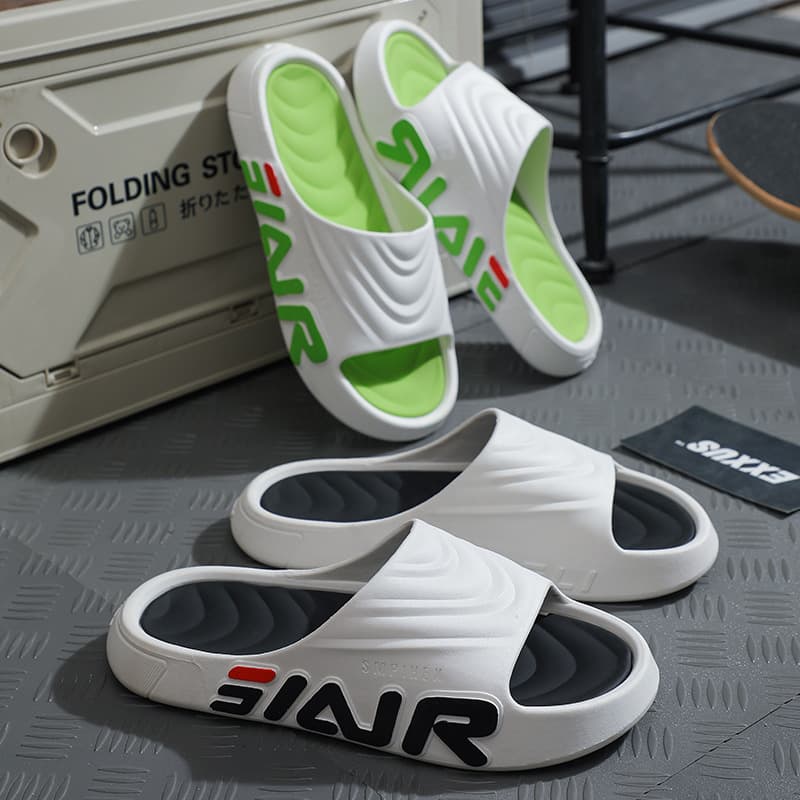 Neutral flip-flops for men, summer outdoor anti-slip wear-resistant non-stinky feet stool-stepping sensation bath shower home sandals for men wholesale