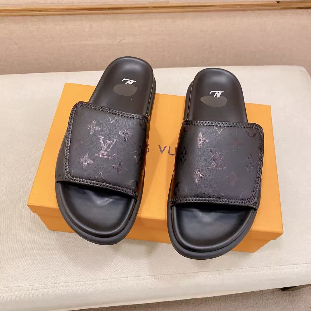 Manufacturer's New Fashion Casual Home Beach Men's Outdoor Letter Slippers Trendy Brand Sandals with Velcro Design